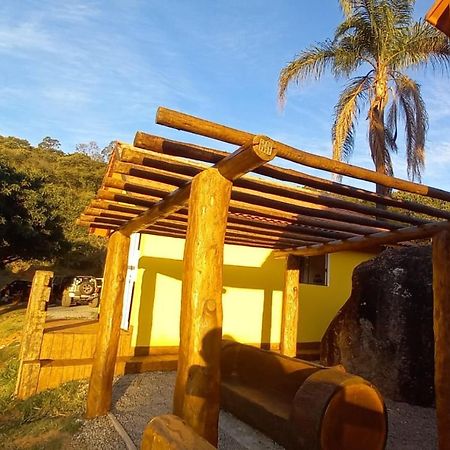 Eco Chales Pedra Bela Kültér fotó